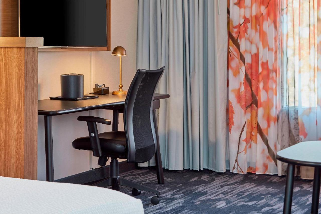 Fairfield & By Marriott Airport Hotel Albany