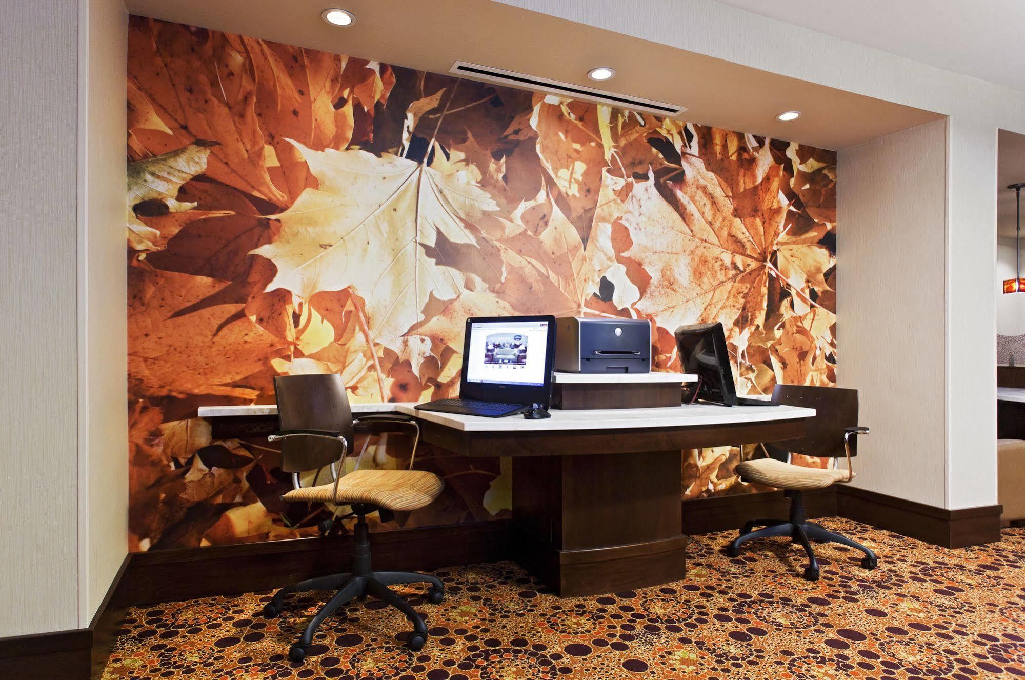 Fairfield & By Marriott Airport 3*